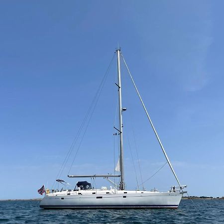 Готель Beautiful And Comfortable Sailboat With Secure Parking Available Барселона Екстер'єр фото